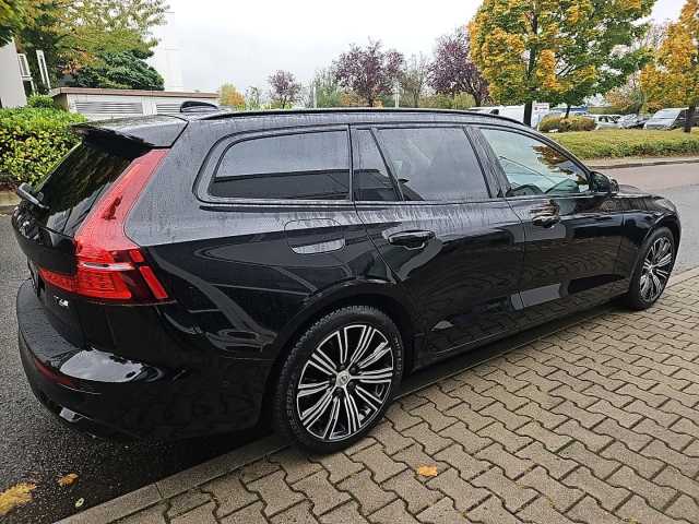 Volvo V60 AWD Dark Plus T6