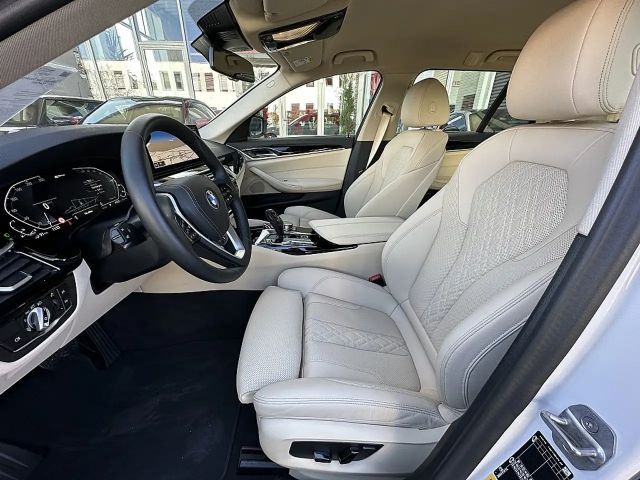 BMW 530 530e Touring