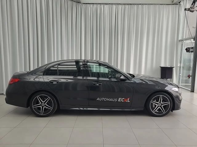 Mercedes-Benz C 200 C 200 d Sedan