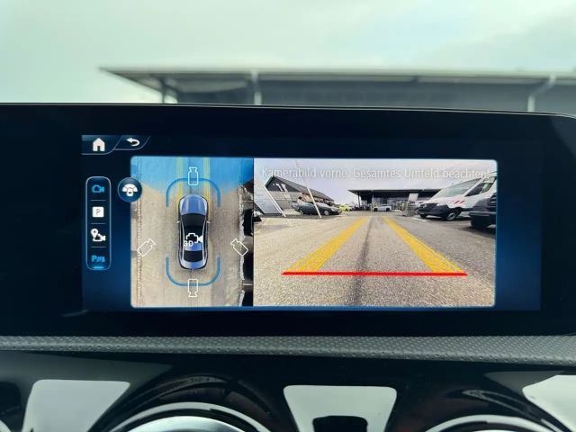 Mercedes-Benz CLA 200 AMG Line Coupé Sedan