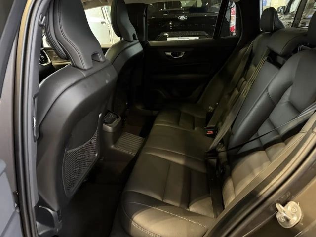 Volvo V60 AWD Dark Hybrid Plus T6