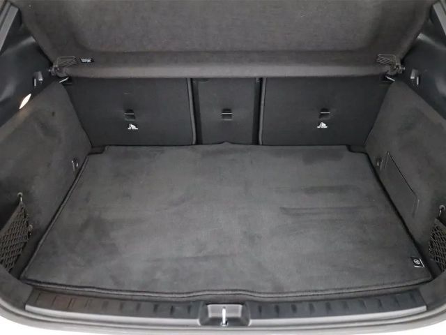 Mercedes-Benz EQA 300 4MATIC