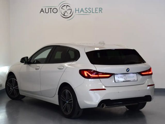 BMW 118 118i Sedan Sport Line