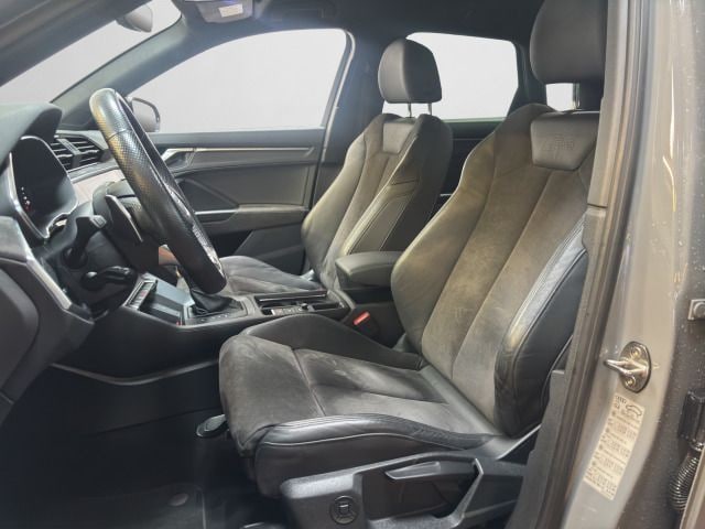 Audi RS Q3 Quattro S-Tronic