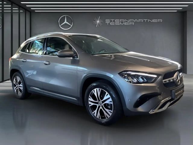Mercedes-Benz GLA 200 Progressive