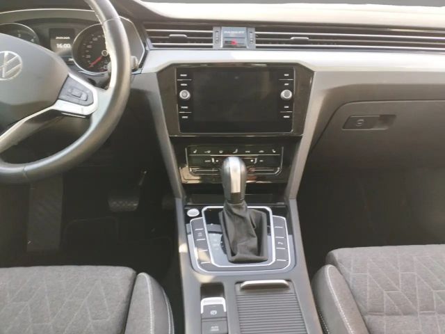 Volkswagen Passat Business DSG Variant
