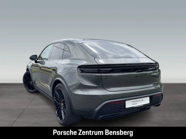 Porsche Macan 4
