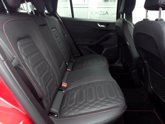 Ford Focus EcoBoost ST Line Vignale Wagon