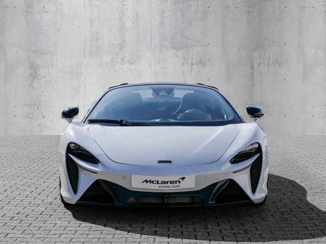McLaren Artura Spider
