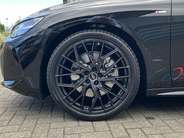 Audi A6 Avant Quattro S-Tronic