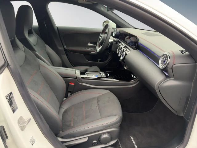 Mercedes-Benz CLA 200 AMG Line Shooting Brake