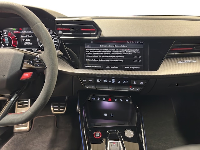 Audi RS3 Quattro S-Tronic Sedan