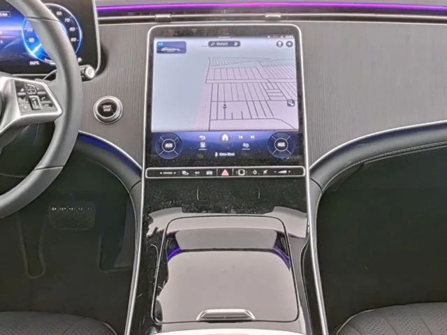 Mercedes-Benz EQE 300 Sedan