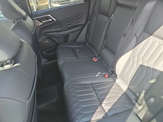 Mitsubishi Outlander 4WD PHEV