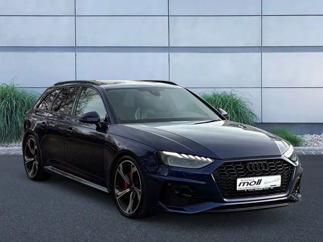 Audi RS4 331(450) kW(PS) tiptr.