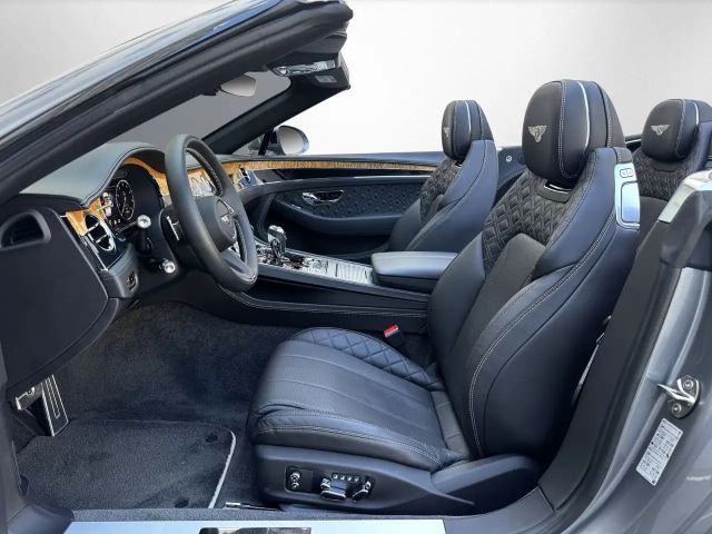 Bentley Continental GTC V8