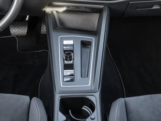 Volkswagen Golf Style eHybrid