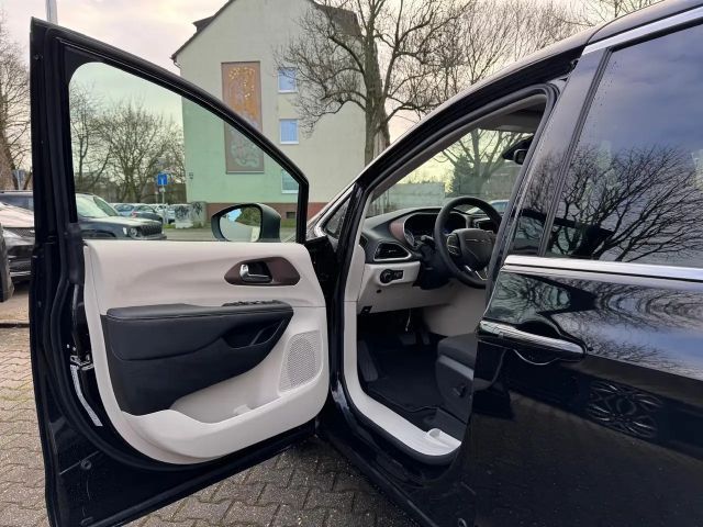 Chrysler Pacifica Chrysler Pacifica 3.6l V6 SXT 3,99% Finanzierung m