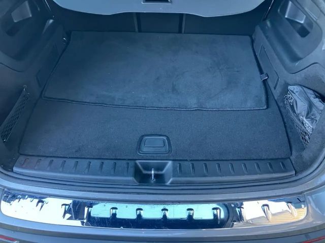 Mercedes-Benz EQB 300 4MATIC AMG Line