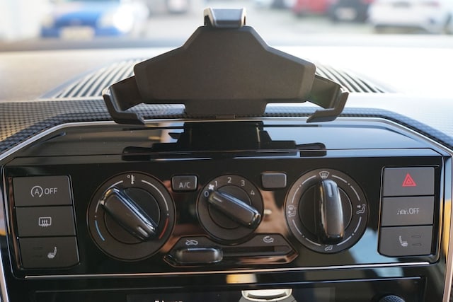 Volkswagen up! up! 1.0*LED*Sitzheizung*LED*DAB+*Rear View*