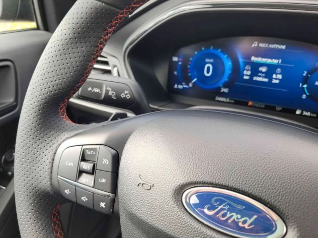 Ford Focus ST Line Wagon