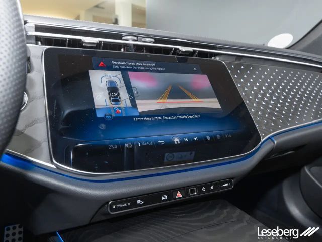 Mercedes-Benz E 220 AMG Line E 220 d Sedan