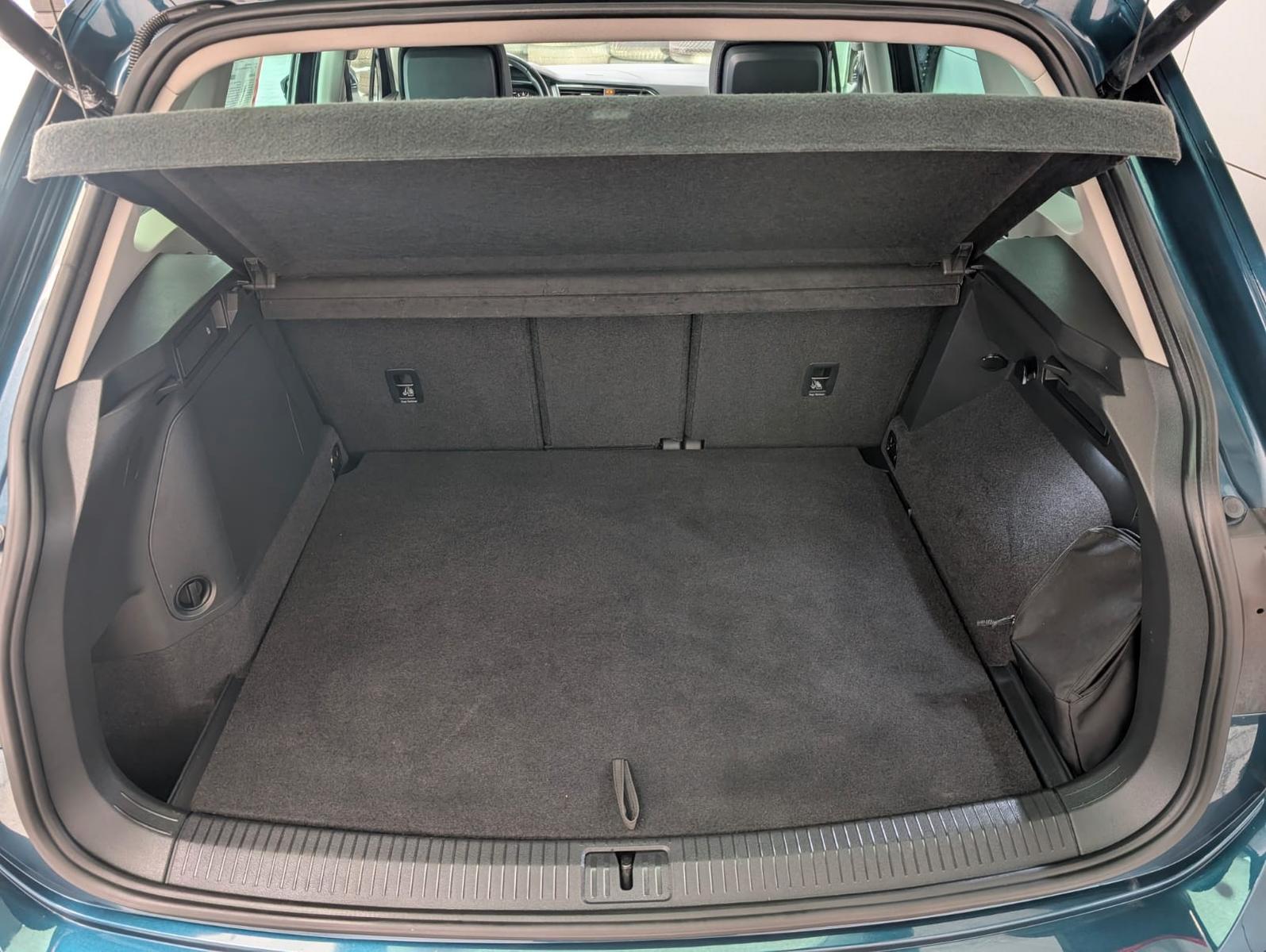 Volkswagen Tiguan 1.4eHybrid"ELEGANCE ACC Rear Ergo LED