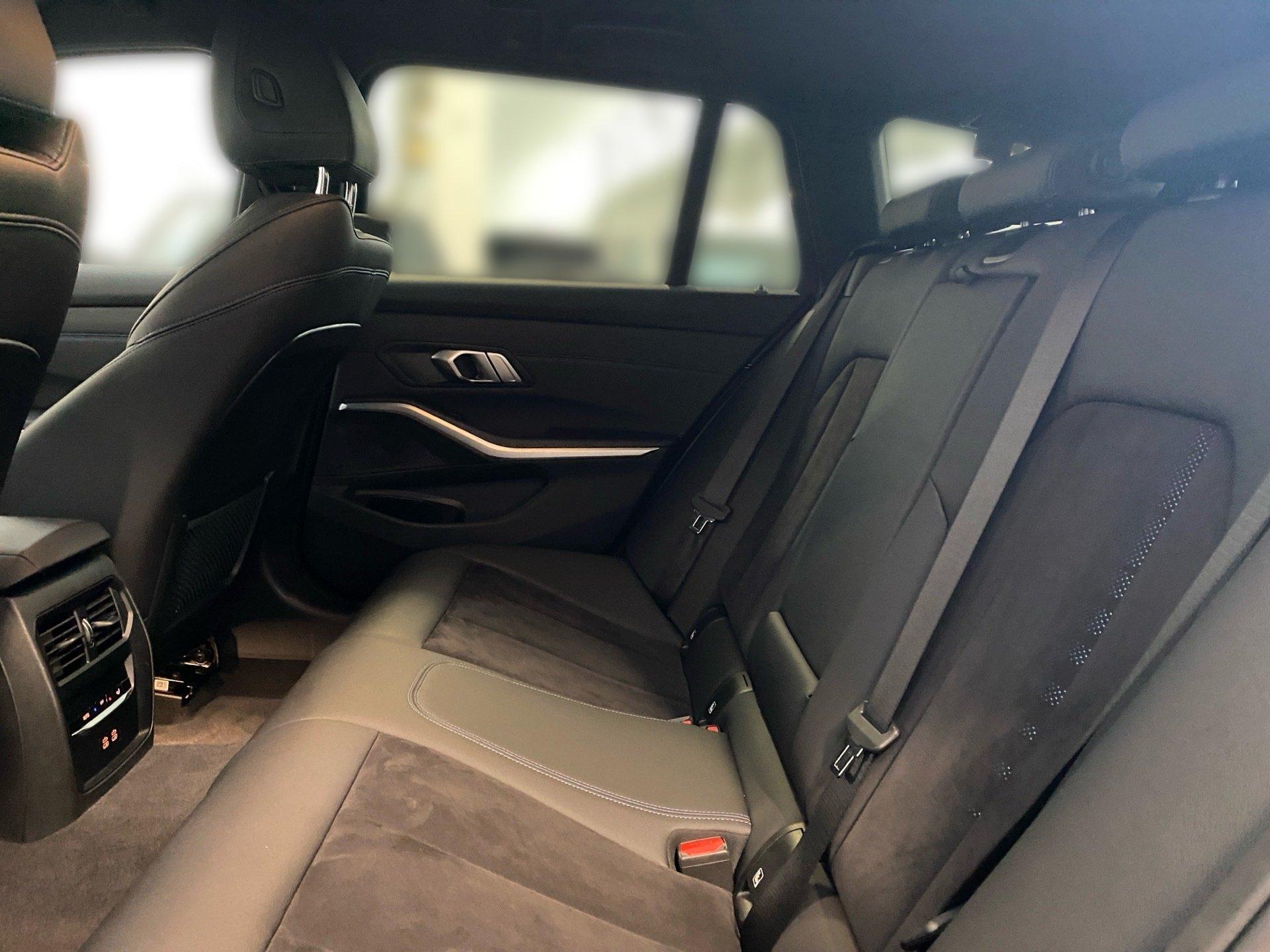 BMW 330 330e Touring xDrive