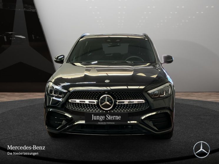 Mercedes-Benz GLA 180 AMG Line