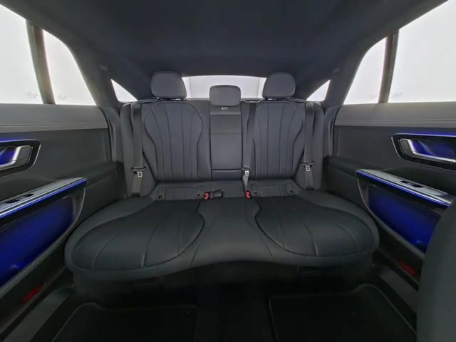 Mercedes-Benz EQE 300 Sedan