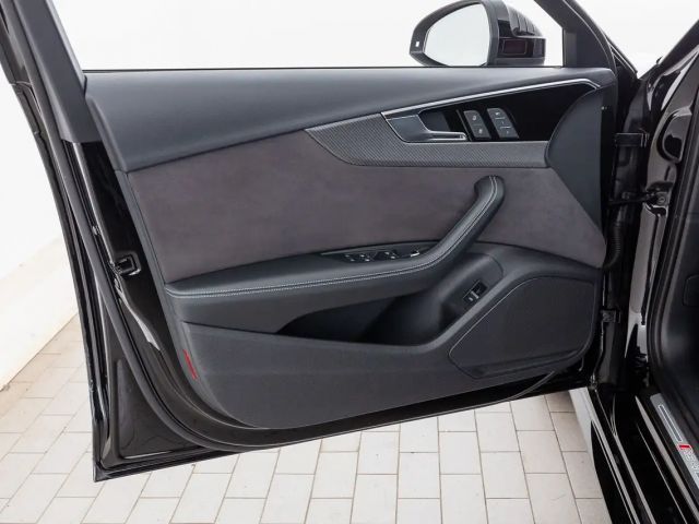 Audi RS4 tiptr. 360°K NAVI VIRTUAL SITZHZG DAB