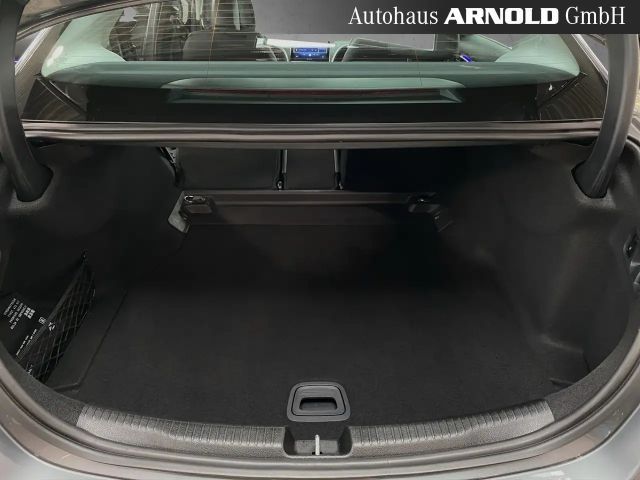 Mercedes-Benz C 200 AVANTGARDE Sedan