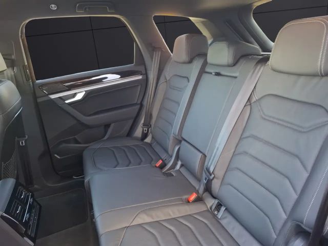 Volkswagen Touareg R-Line Style