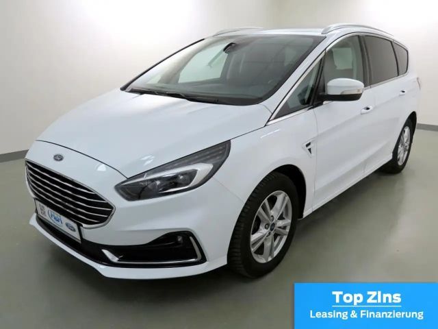 Ford S-Max Titanium