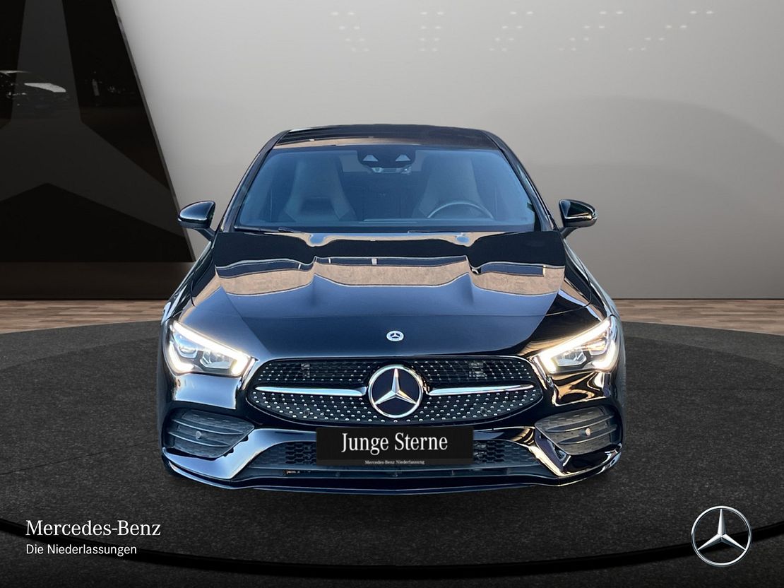 Mercedes-Benz CLA 200 AMG Line Coupé