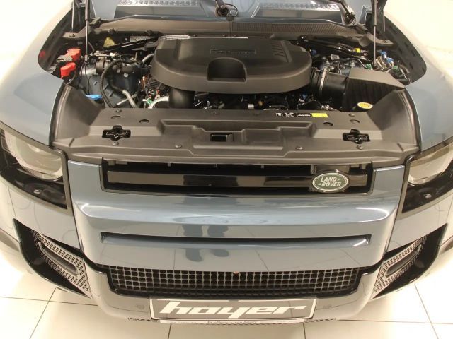 Land Rover Defender 110 D300 Dynamic SE