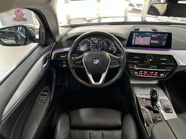 BMW 530 530e Sedan