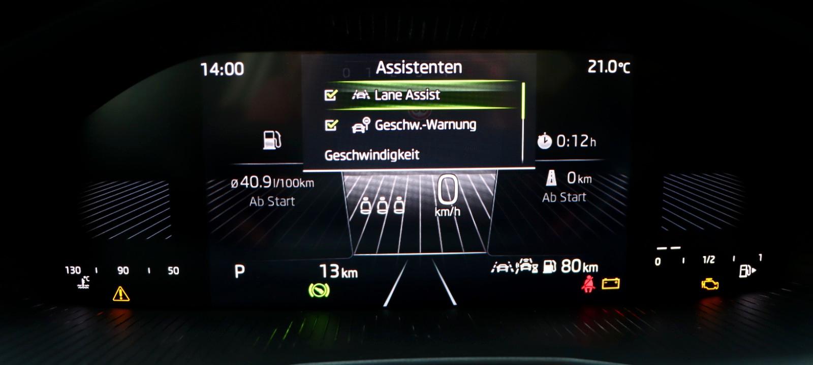 Skoda Scala 1.0 Essence DSG 116PS-AHK LED PDC Tempomat