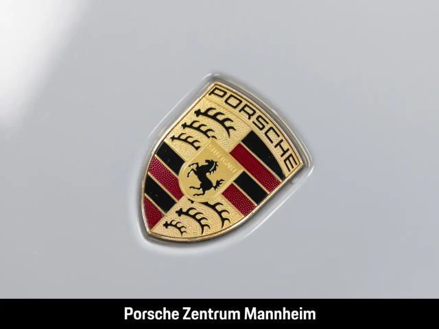 Porsche 992 Carrera Coupé GTS