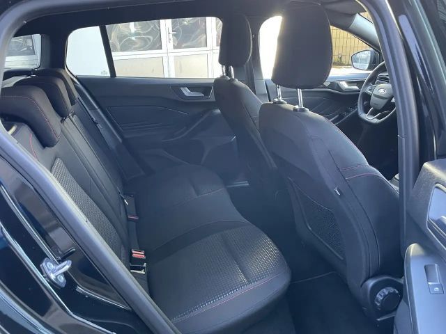 Ford Focus ST Line Wagon