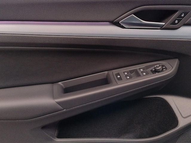 Volkswagen Golf 1.5 eTSI DSG Variant