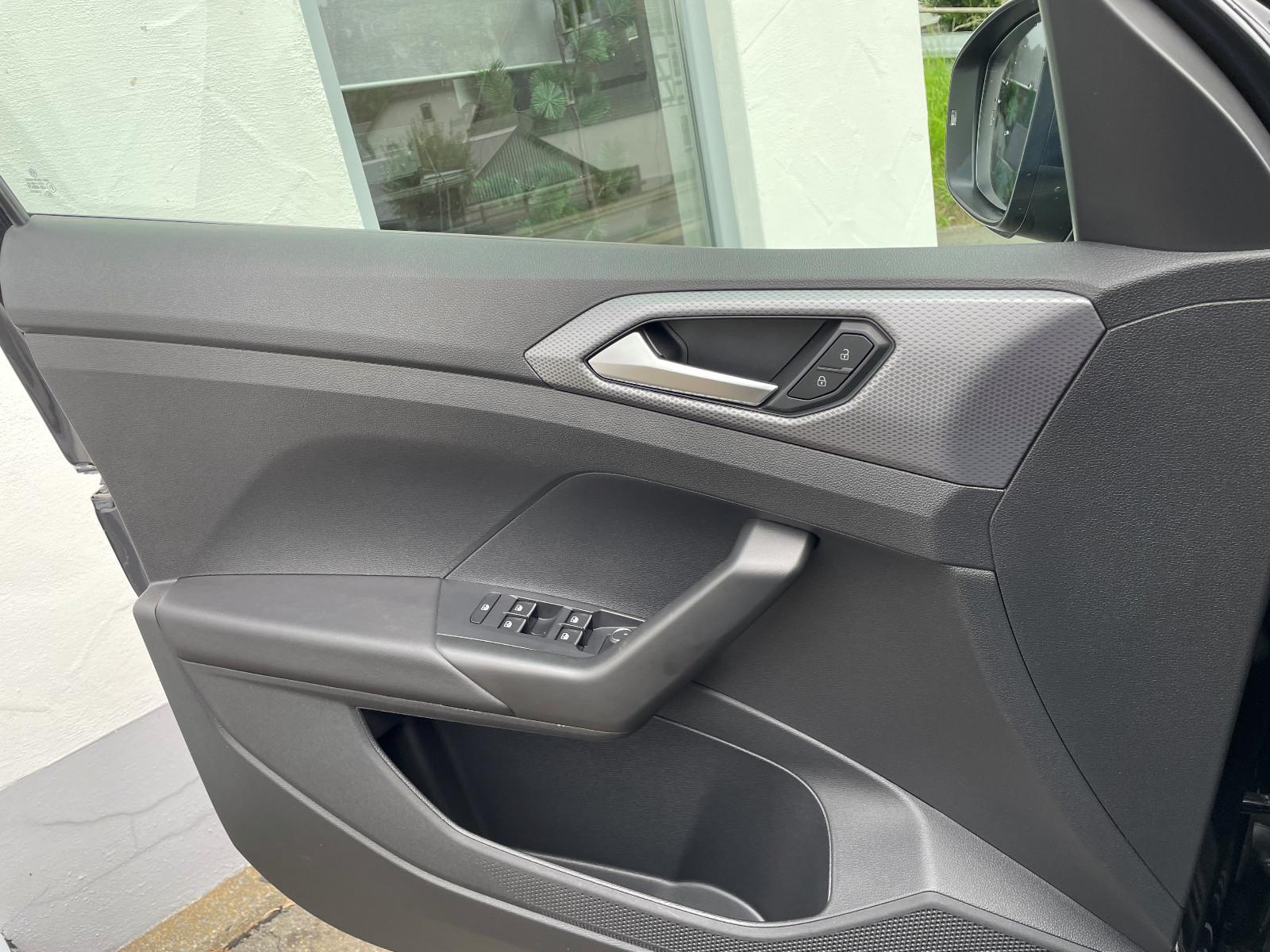 Volkswagen T-Cross Active