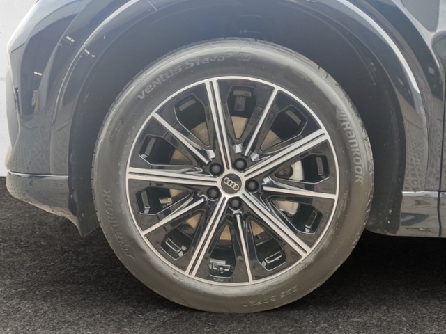 Audi Q4 e-tron SUV 45 e-tron Audi Q4 e-tron