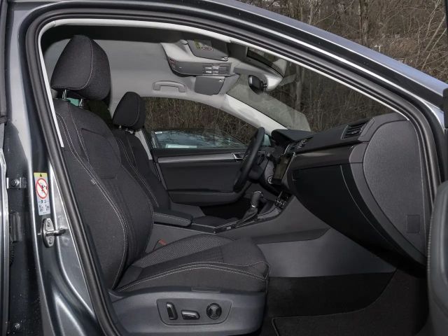 Skoda Superb 2.0 TDI Combi Style Style