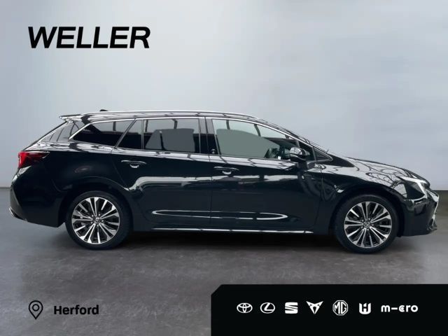 Toyota Corolla Hybride Team D