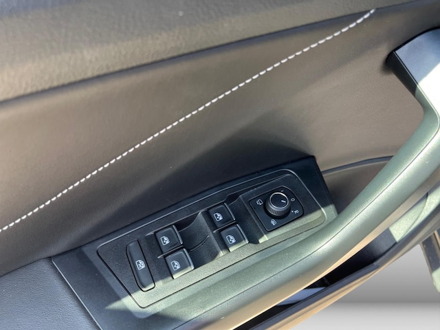 Volkswagen T-Roc T-Roc R-Line 2.0 l TSI OPF 4MOTION 140 k