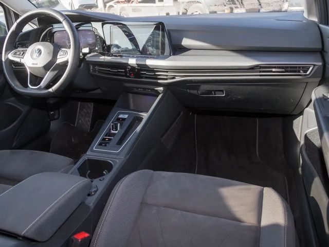 Volkswagen Golf 1.5 eTSI DSG Style Variant