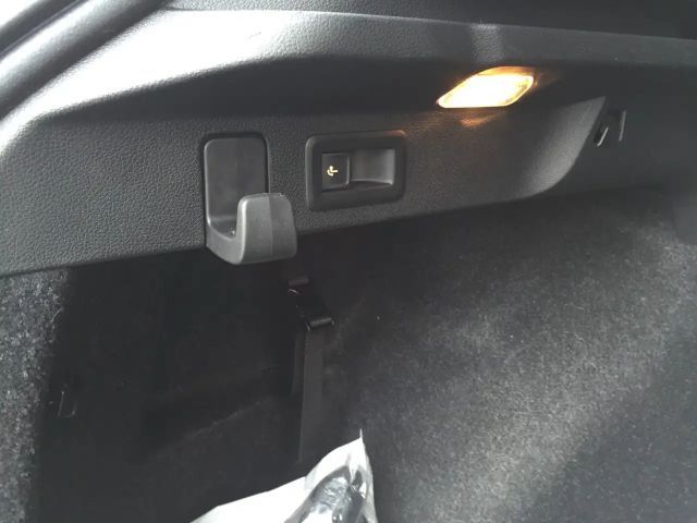 Skoda Scala SCALA TOP SELCTION AHK NAVI GROSS DSG 8xASSIST