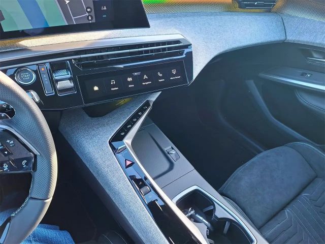 Peugeot E-5008 GT-Line