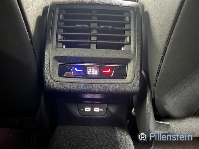 Volkswagen Golf DSG R-Line Style Variant